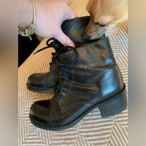 Bata Vintage leather Black Lace-Up Boots 7.5 whimsygoth Y2K